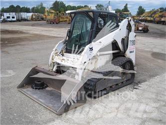Bobcat T190 Krautuvai su šoniniu pasukimu