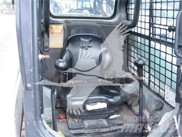 Bobcat T770 Krautuvai su šoniniu pasukimu