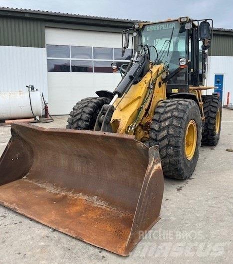 CAT 924 G Naudoti ratiniai krautuvai