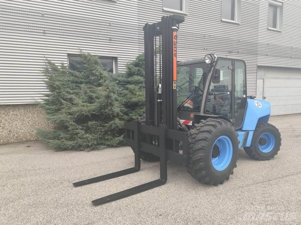 Ausa C 351 Hx4 Visureigiai krautuvai