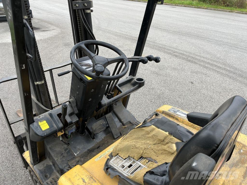 CAT EP16KT Elektriniai šakiniai krautuvai