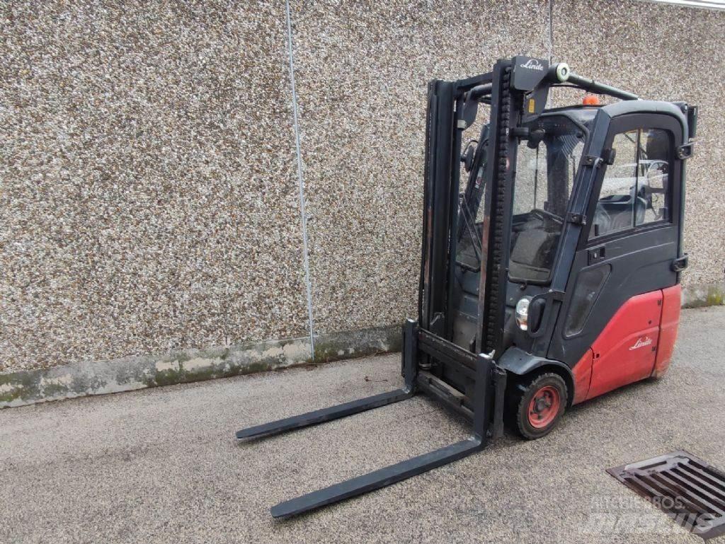 Linde E15-01 Elektriniai šakiniai krautuvai