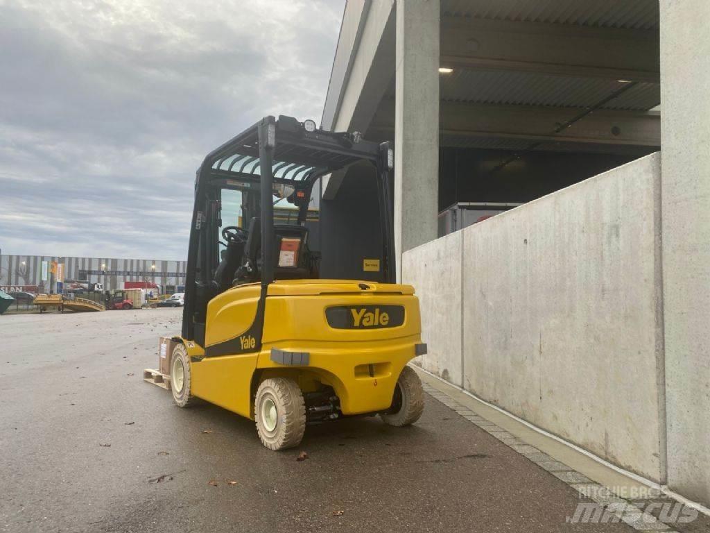 Yale ERP35VL Elektriniai šakiniai krautuvai