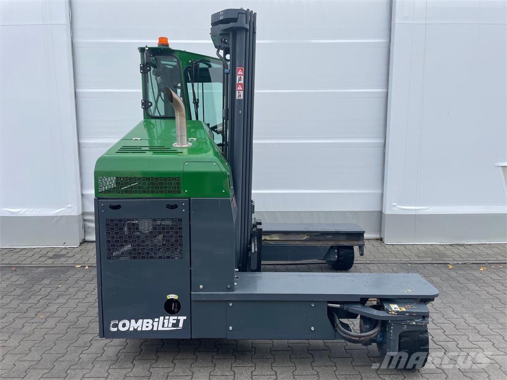 Combilift C4000 Krautuvai su pakrovimu iš šonų