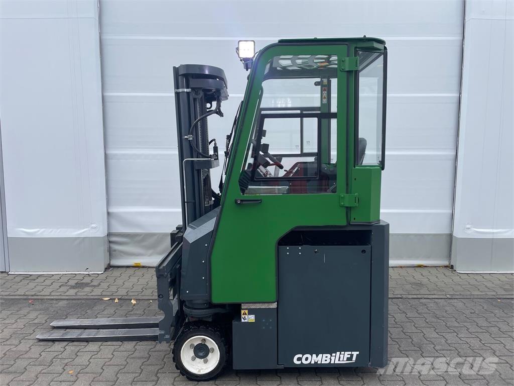 Combilift CBE 2500 Krautuvai su pakrovimu iš šonų