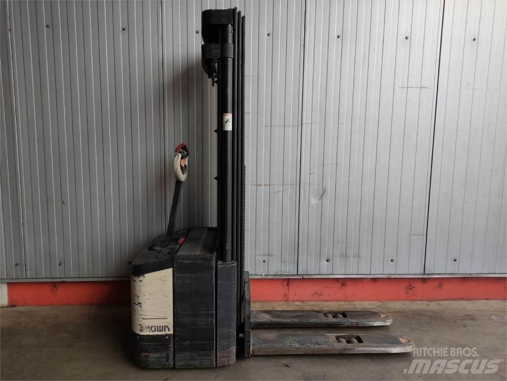 Crown WE 2300-1.6 TT Rankiniai vėžimėliai