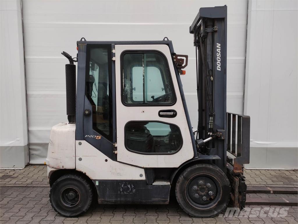 Doosan D25S-5 Dyzeliniai krautuvai