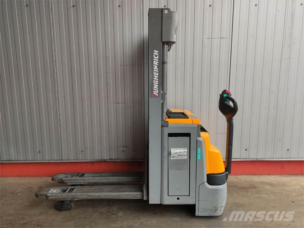 Jungheinrich EJC 216 Z Rankiniai vėžimėliai