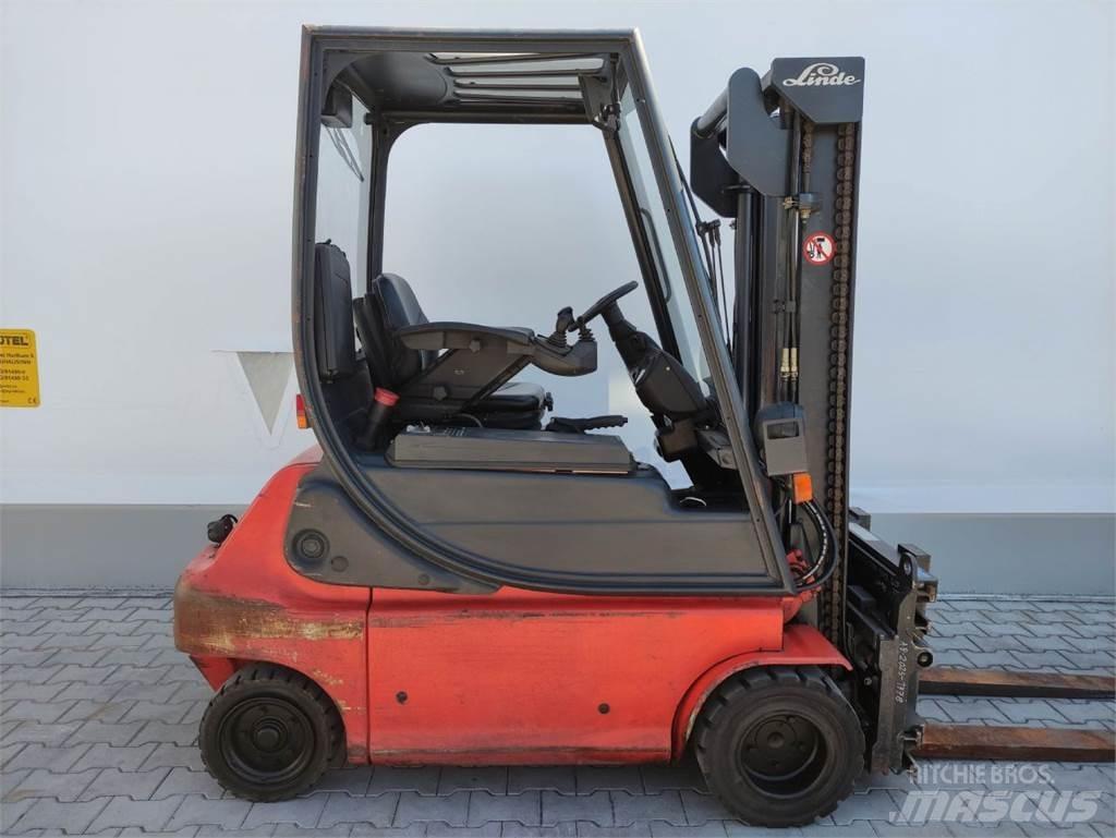 Linde E20P-02-335 Elektriniai šakiniai krautuvai
