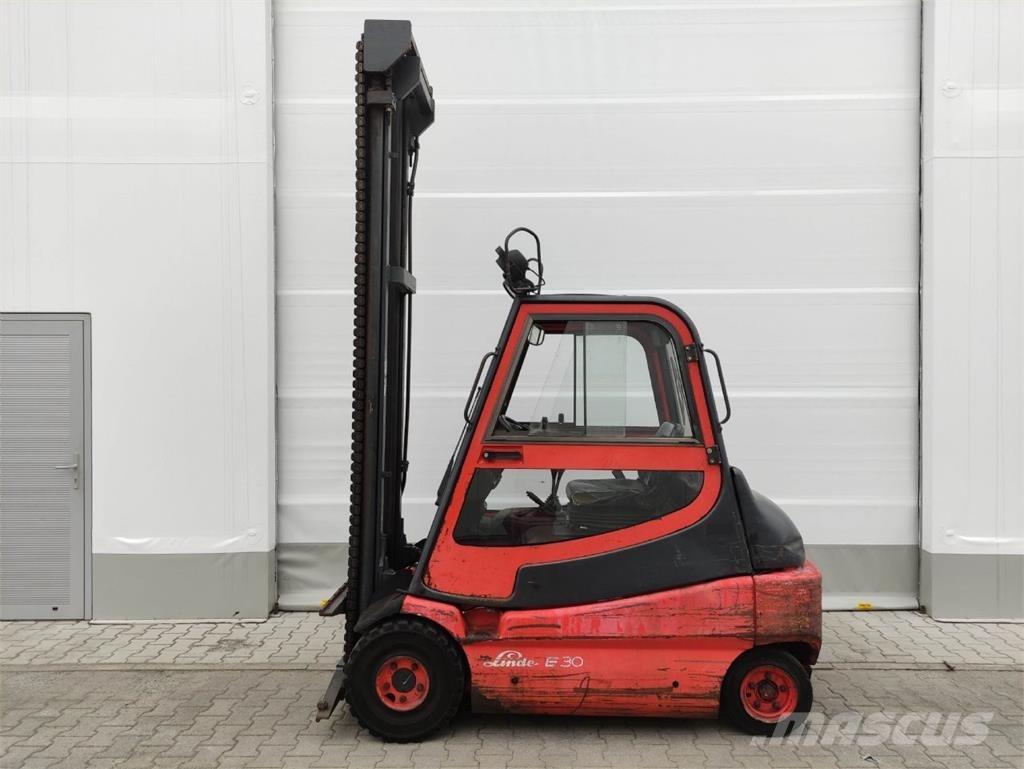 Linde E30-01-336 Elektriniai šakiniai krautuvai