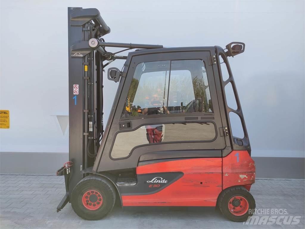 Linde E30L-01-387 Elektriniai šakiniai krautuvai