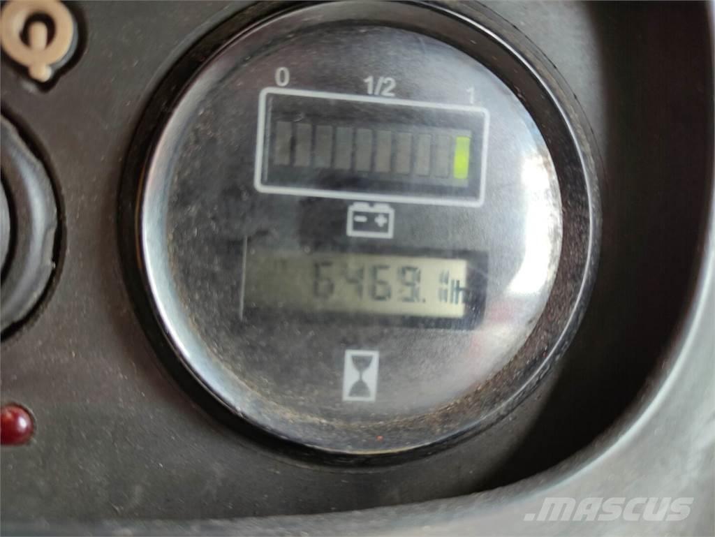 Linde L14-372 Rankiniai vėžimėliai