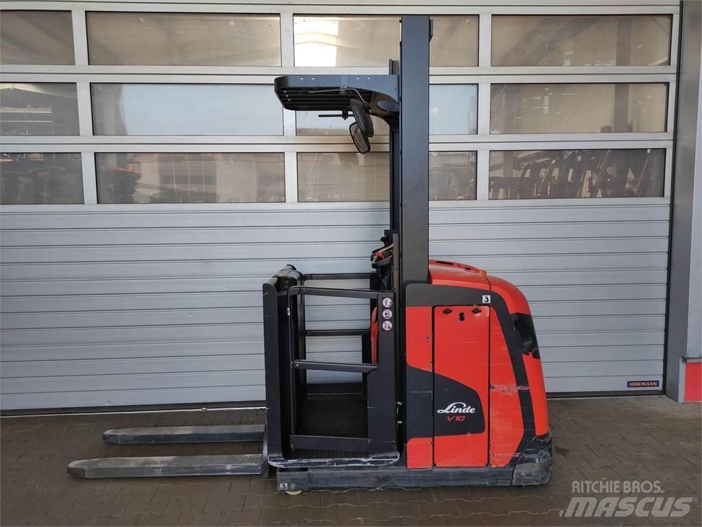 Linde V10-02 Didelių aukščių keltuvai-krautuvai