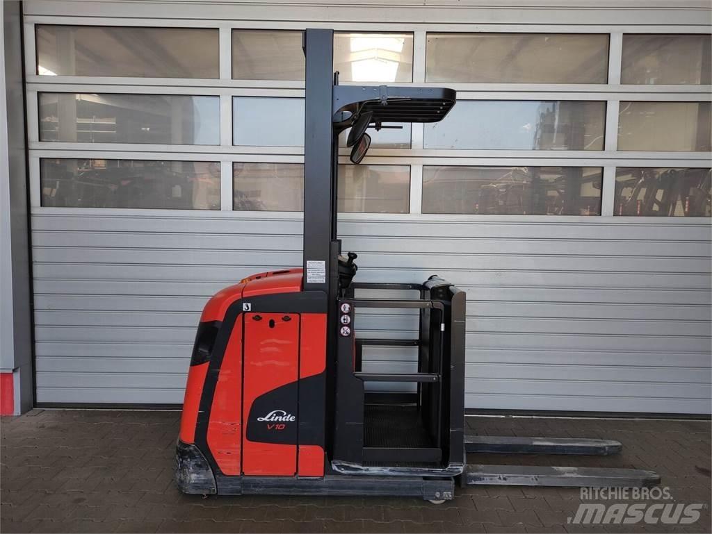 Linde V10-02 Didelių aukščių keltuvai-krautuvai