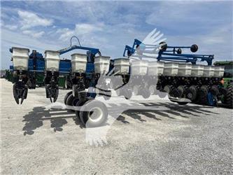 Kinze 3700