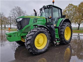 John Deere 6195M