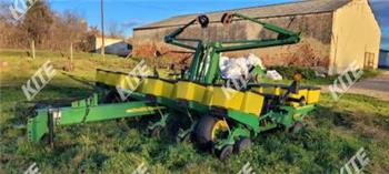 John Deere 1760 Max Emerge Plus