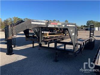 CM 20 ft T/A Gooseneck