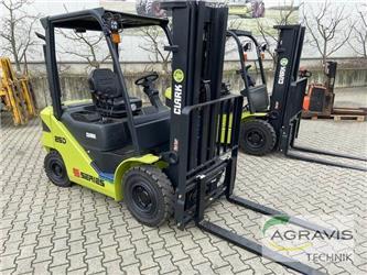 Clark S25D