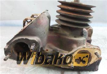 Hanomag Water pump Hanomag D964T 2992153M91/2872389R1