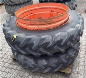 Goodyear 13,6 R38