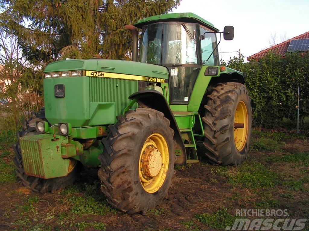 John Deere 4755 Traktoriai