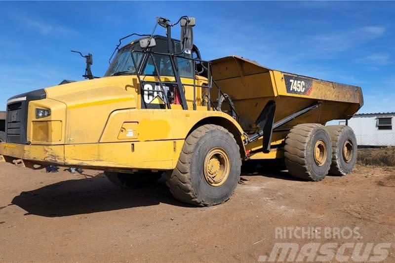 CAT 745C Dismantling for parts Kita