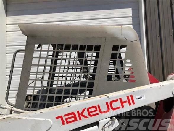Takeuchi TL130 Krautuvai su šoniniu pasukimu