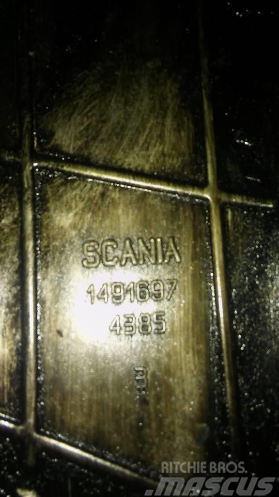 Scania R420 rocker cover 1491697,1517928 Varikliai