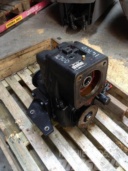 Timberjack 1470D Transfer gearbox LOK 110 F061001 Transmisijos
