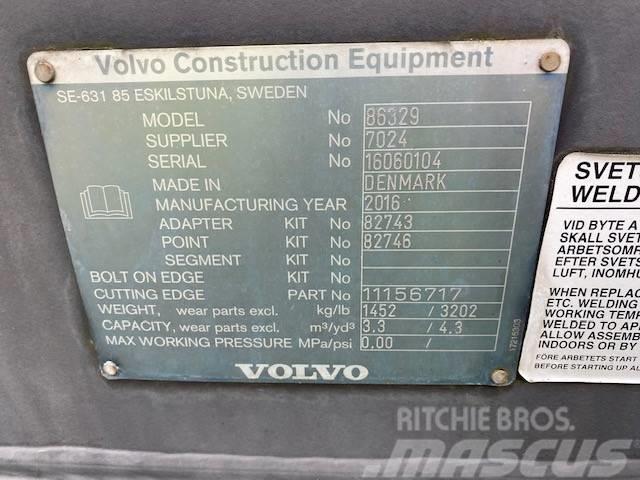 Volvo 3.0 m Schaufel / bucket (99002538) Kaušai