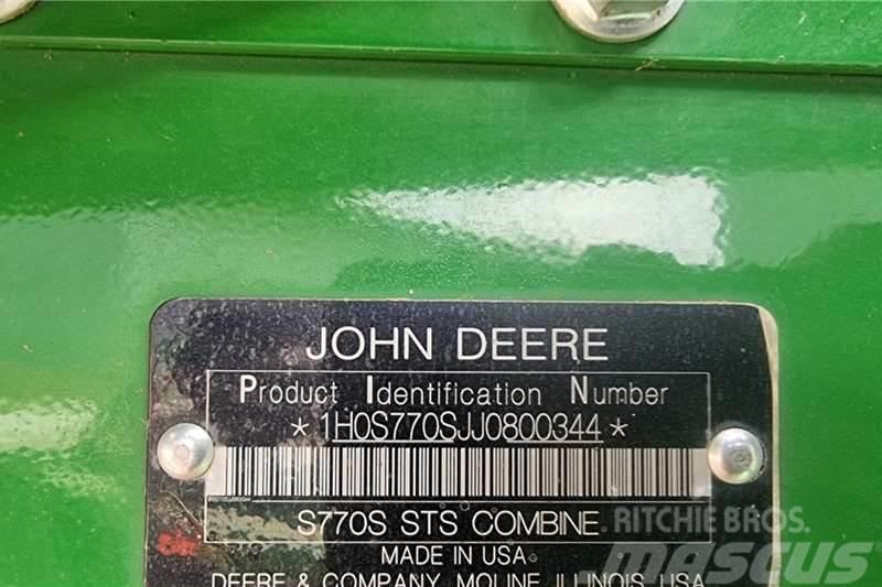 John Deere S770 Kita
