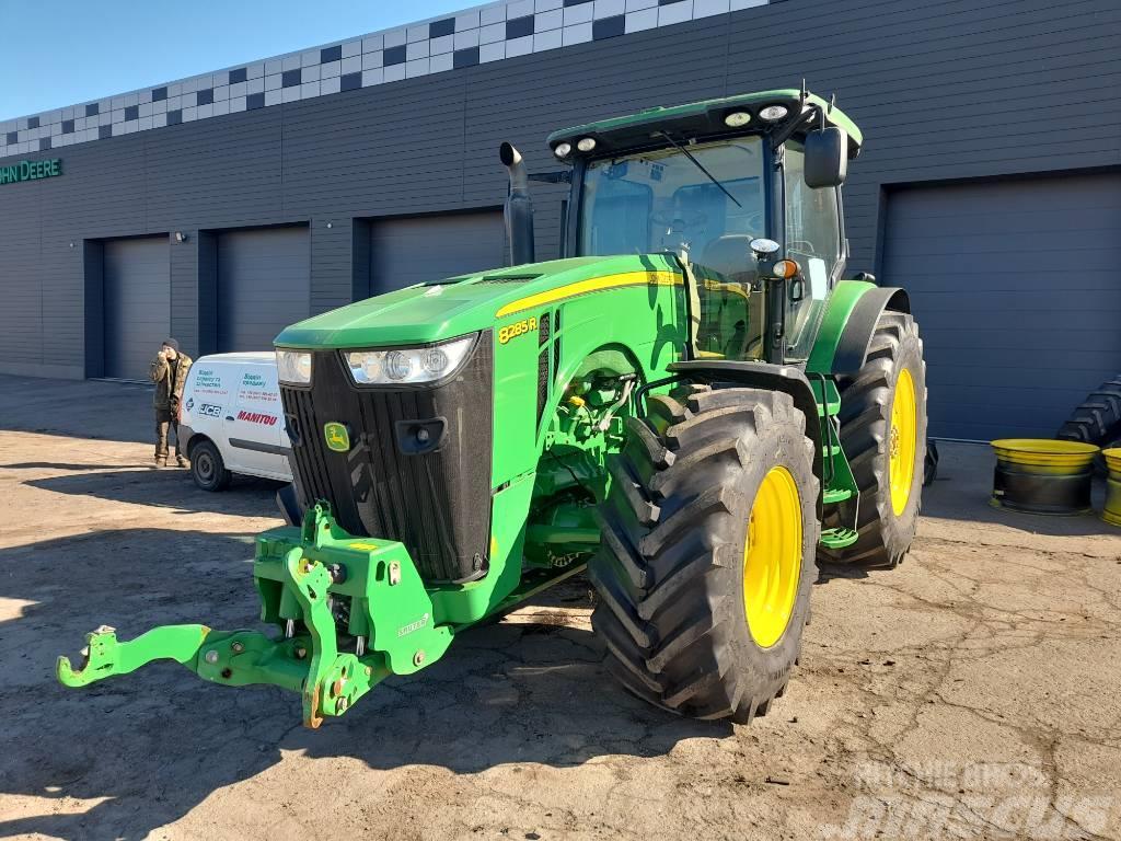 John Deere 8285 R Traktoriai