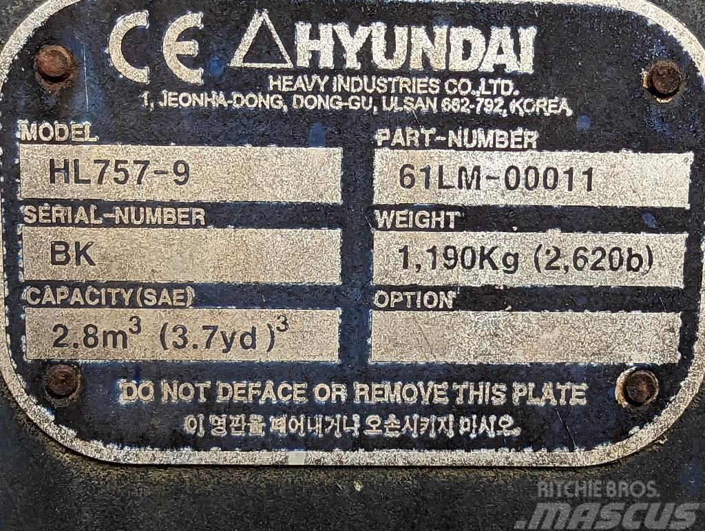 Hyundai WLoader Bucket HL 757-9 Kiti naudoti statybos komponentai