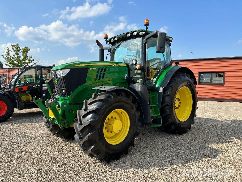 John Deere 6215 R Traktoriai