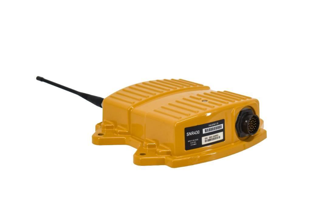 CAT SNR430 410-470 MHz Machine Radio, Trimble Kiti naudoti statybos komponentai