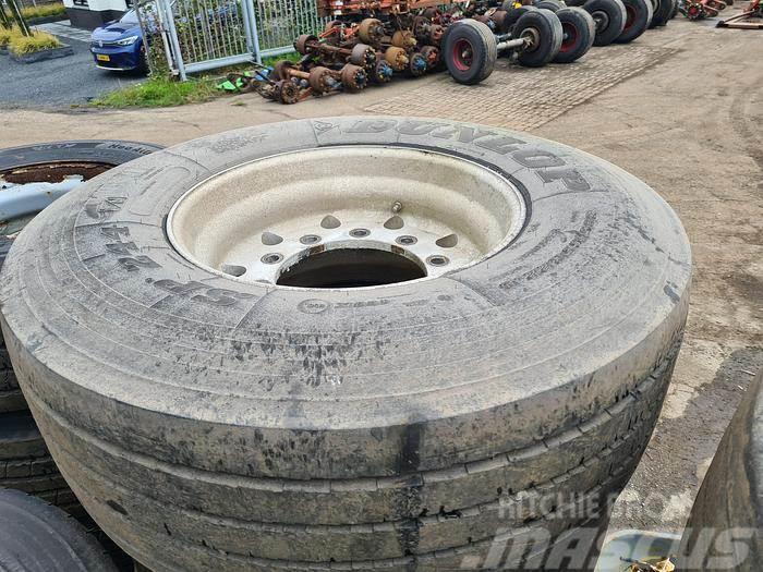  Dunlop, Bridgestone trailer tire 385/65 R 22.5 on Padangos, ratai ir ratlankiai