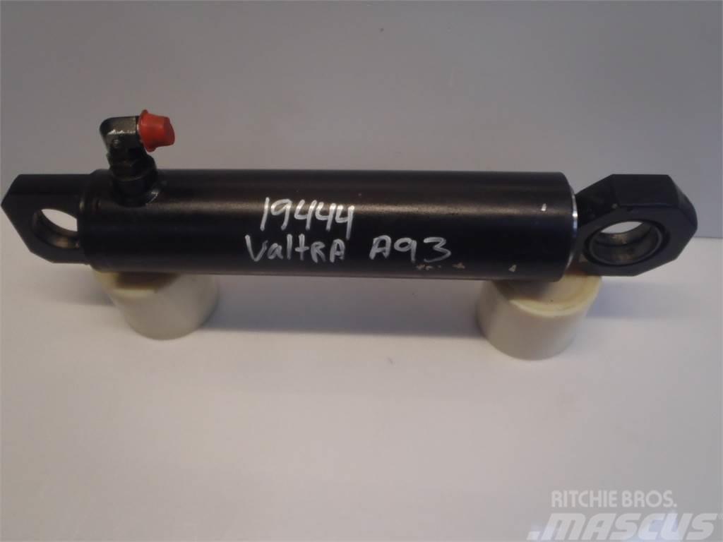 Valtra A93 Lift Cylinder Hidraulikos įrenginiai