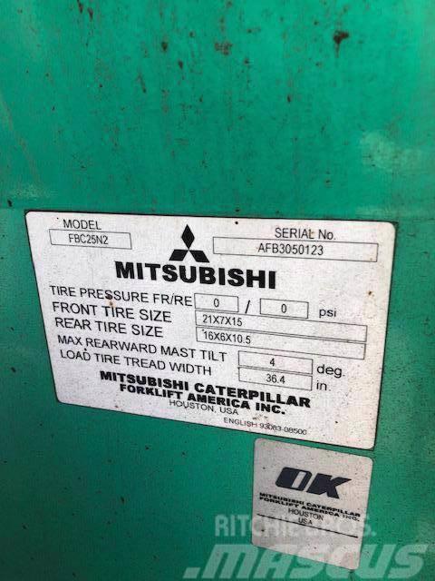 Mitsubishi FBC25N Elektriniai šakiniai krautuvai