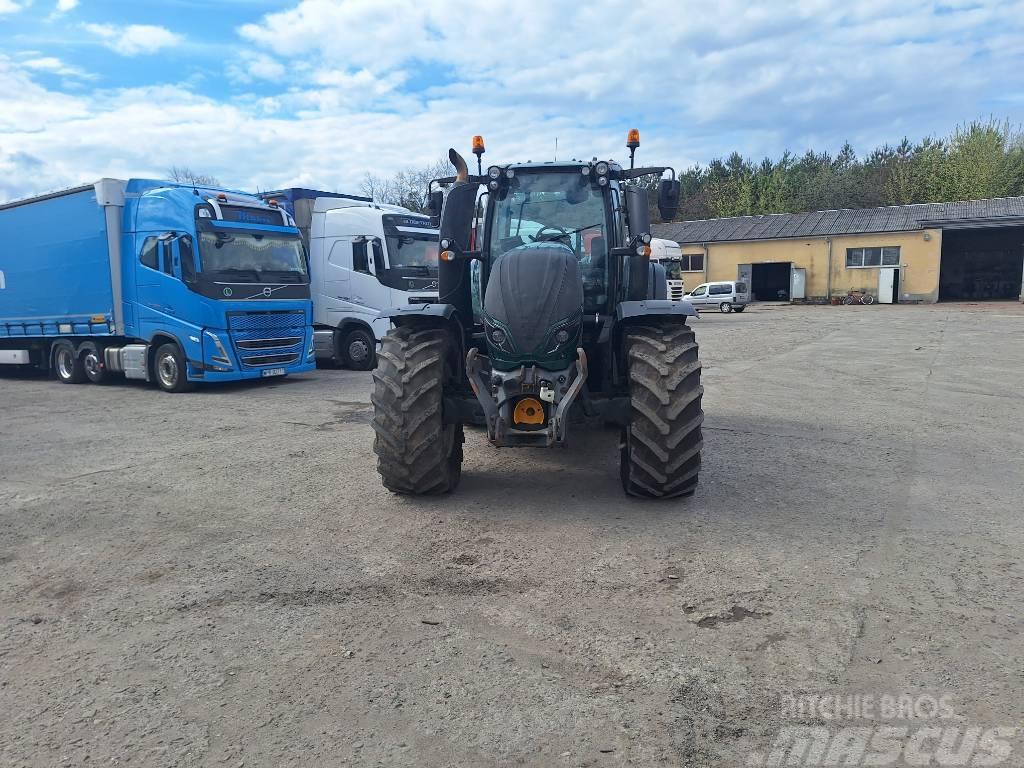 Valtra T 234 Traktoriai