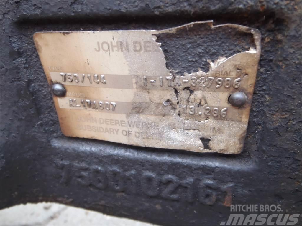 John Deere 6930 Front Axle Transmisijos