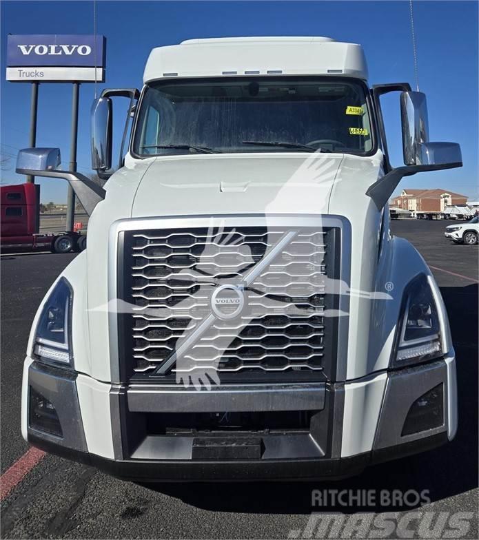 Volvo VNL64T740 Naudoti vilkikai