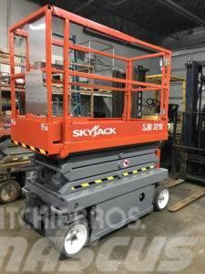 SkyJack SJIII3219 Scissor Lift Žirkliniai keltuvai