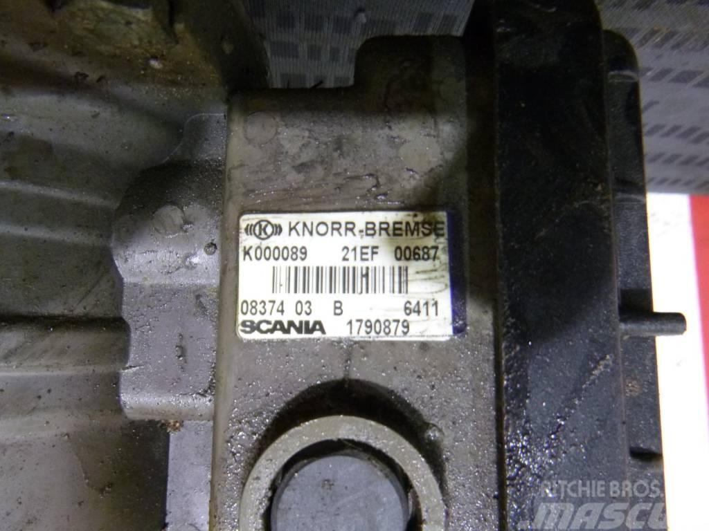 Scania R440 Air filter bracket 1790879 Varikliai