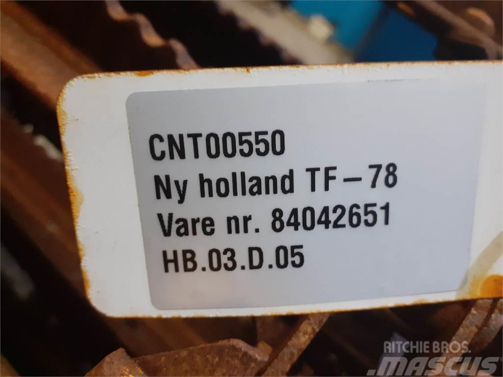 New Holland TF78 Derliaus nuėmimo kombainų priedai