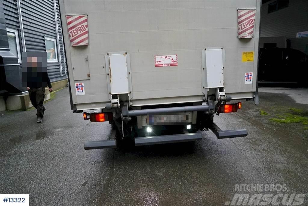 MAN TGL 8.210 Box truck w/ Zepro Lift Sunkvežimiai su dengtu kėbulu