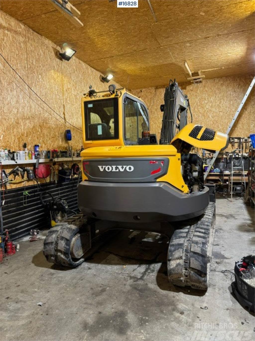 Volvo ECR88D Tracked excavator w/ bucket and tilt Vikšriniai ekskavatoriai