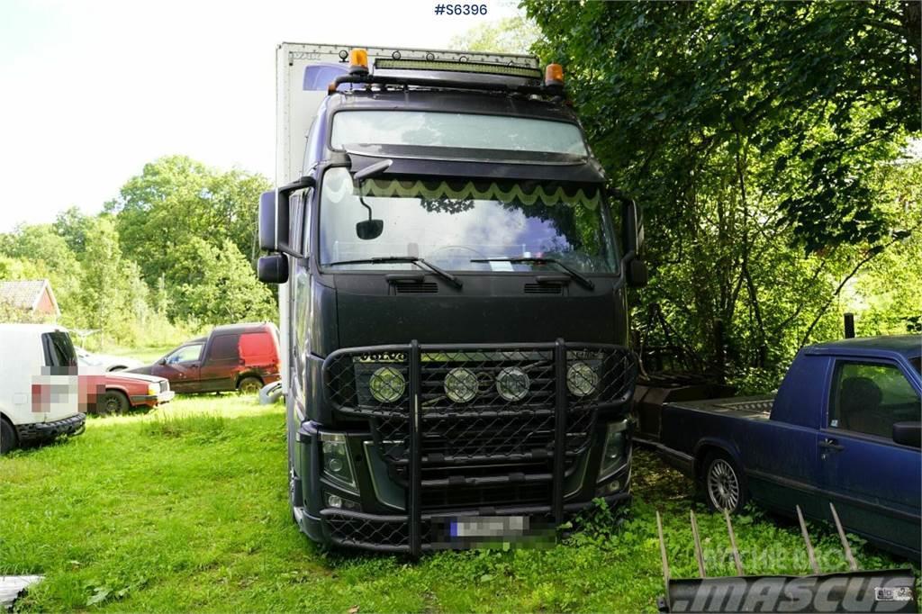 Volvo Box Truck FH16 Sunkvežimiai su dengtu kėbulu