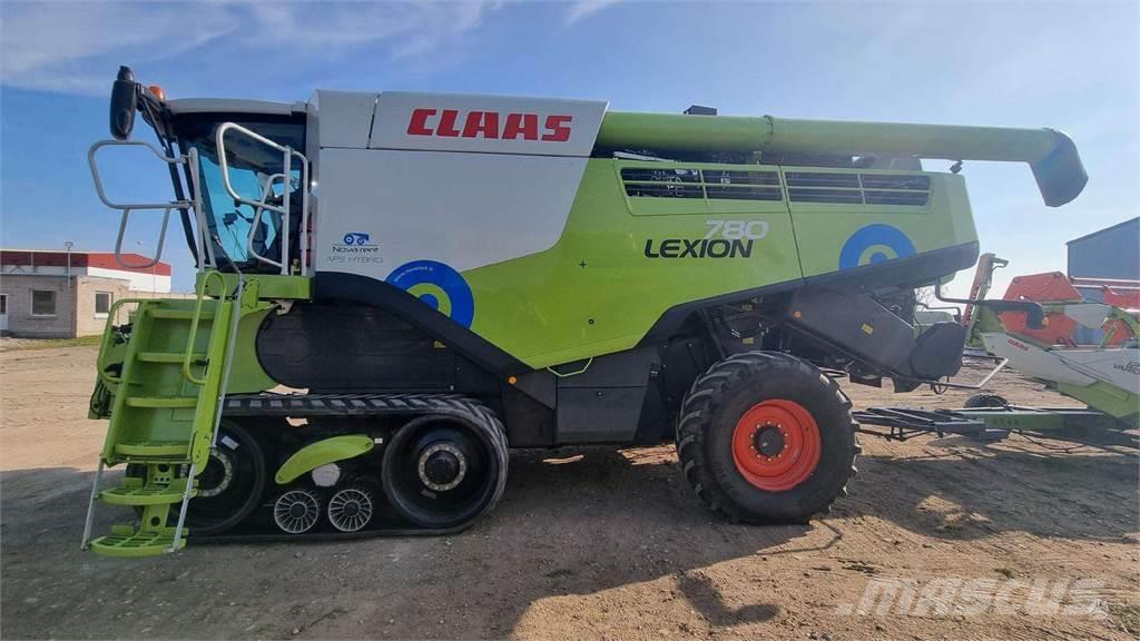 CLAAS LEXION 780TT Derliaus nuėmimo kombainai