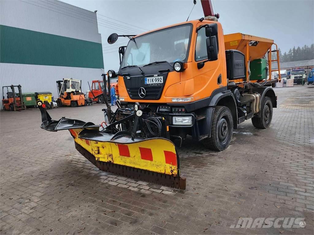 MB Trac UNIMOG U20 Sniego peiliai ir valytuvai